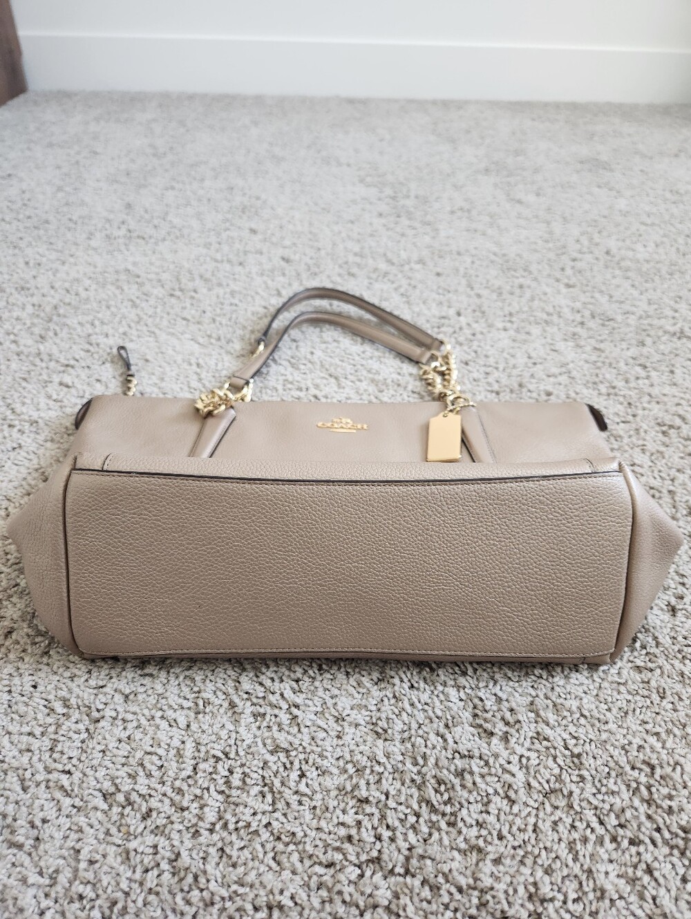 Coach Ava Chain Tote Gold Platinum Pebbled Leather - Picture 5 of 10